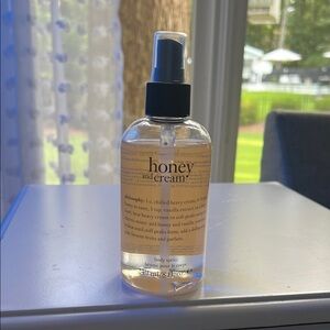 Philosophy Honey and Cream Body Spritz - Cream and Black